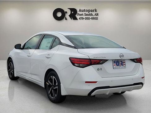 Used 2025 Nissan Sentra SV w/ All-Weather Package FWD image 4