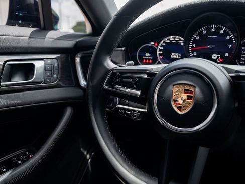 Used 2023 Porsche Panamera 4 Platinum Edition AWD/4WD image 43