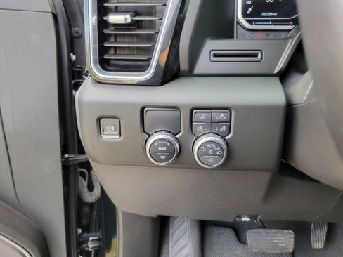 Used 2022 GMC Sierra 1500 Denali image 18