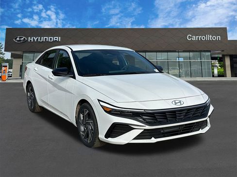 New 2025 Hyundai Elantra Sport image 3