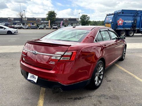 Used 2014 Ford Taurus Limited w/ Equipment Group 301A image 8