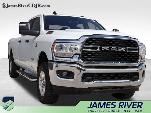 Used 2024 RAM 3500 Big Horn AWD/4WD image 6