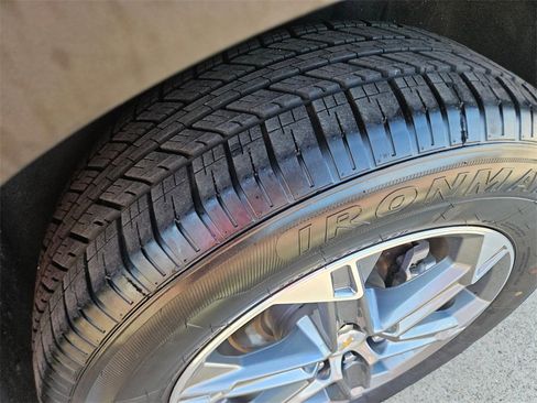 Used 2024 Chevrolet Blazer LT image 29