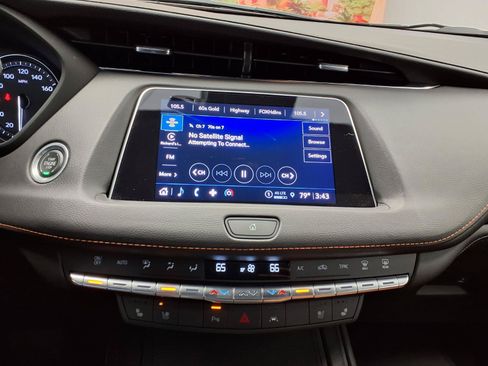 Certified 2023 Cadillac XT4 Premium Luxury w/ Technology Package FWD image 25