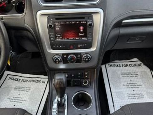 Used 2016 GMC Acadia SLE image 17