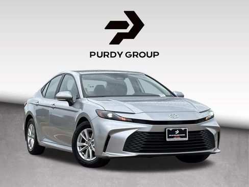 Used 2025 Toyota Camry LE FWD image 1