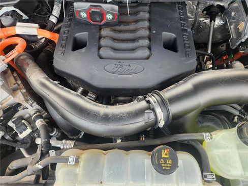 Used 2022 Ford F150 Platinum w/ Equipment Group 701A High AWD/4WD image 36