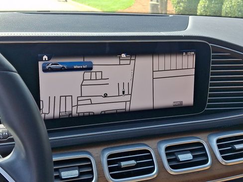 Used 2024 Mercedes-Benz GLE 350 4MATIC w/ AMG Line Exterior image 17