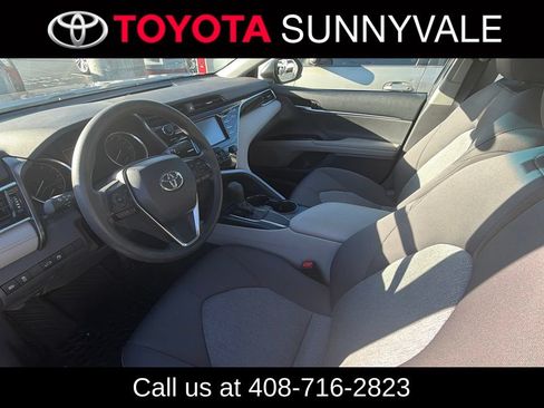 Used 2018 Toyota Camry LE FWD image 5