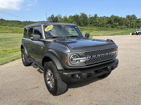 Used 2023 Ford Bronco Badlands AWD/4WD image 7