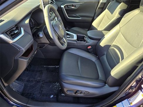Certified 2022 Toyota RAV4 Limited image 10