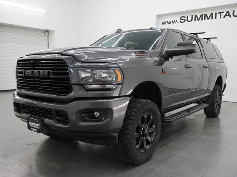 Used 2020 RAM 2500 Big Horn w/ Night Edition AWD/4WD image 7