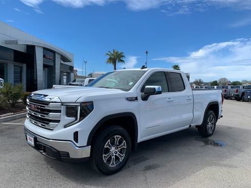 New 2026 GMC Sierra 1500 SLE w/ Preferred Package AWD/4WD image 2