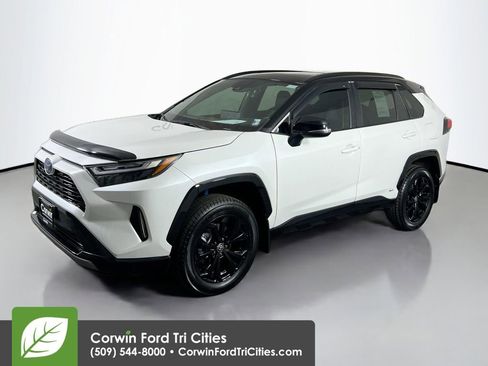 Used 2023 Toyota RAV4 XSE w/ XSE Grade Weather Package AWD/4WD image 5