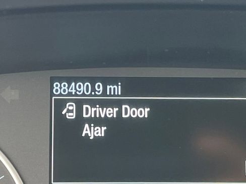 Used 2020 Ford EcoSport SES image 23