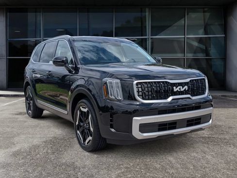 Used 2023 Kia Telluride EX FWD image 2
