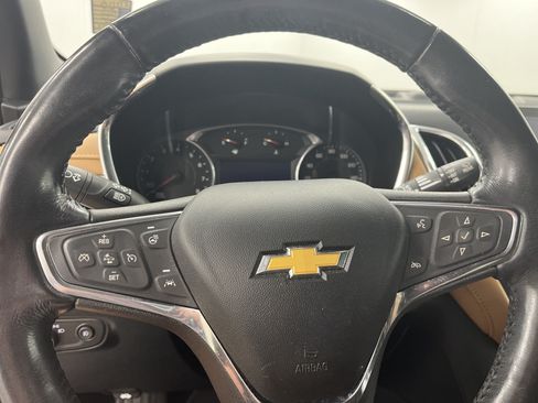 Used 2019 Chevrolet Equinox Premier AWD/4WD image 12