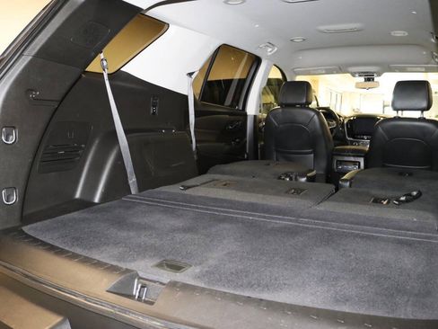 Used 2020 Chevrolet Traverse LT w/ LT Premium Package image 93
