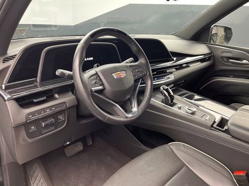 Used 2024 Cadillac Escalade Sport image 9