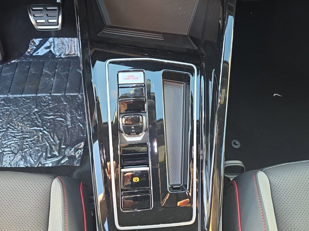New 2026 Volkswagen GTI SE FWD image 21