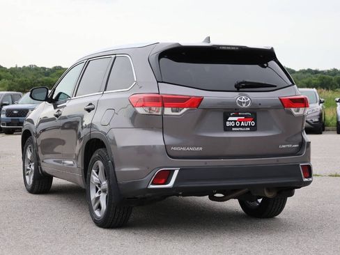 Used 2018 Toyota Highlander Limited AWD/4WD image 11