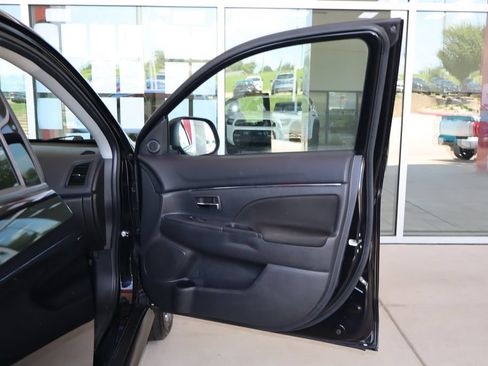 Used 2024 Mitsubishi Outlander Sport AWD image 37