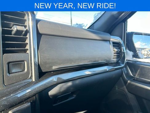 Certified 2022 Ford F150 XLT w/ Equipment Group 302A High image 35