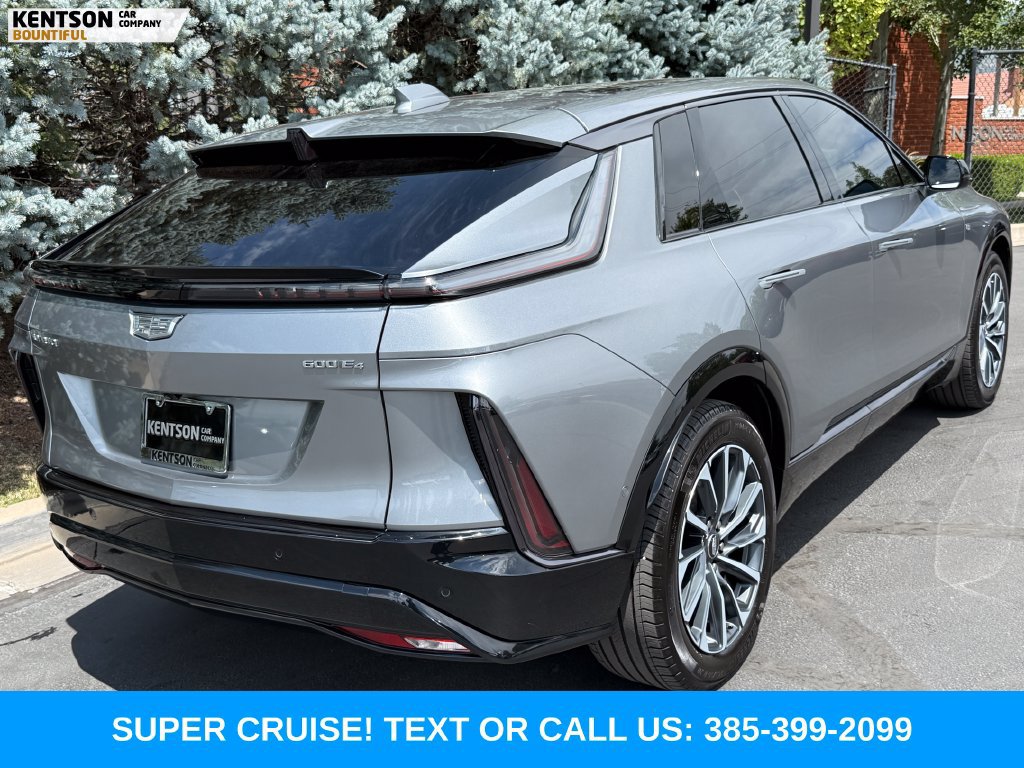 Used 2024 Cadillac Lyriq Sport w/ LPO, Floor Liner Package AWD/4WD image 7