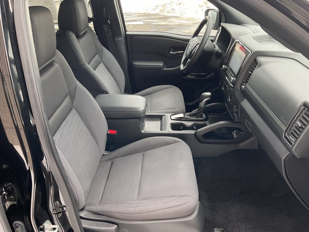 Used 2023 Nissan Frontier SV w/ Midnight Edition Package AWD/4WD image 18