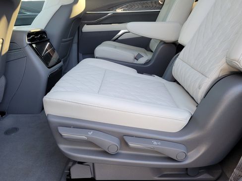 New 2025 Cadillac Escalade IQ Luxury 1 AWD/4WD image 7