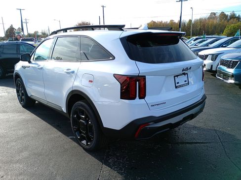 Certified 2025 Kia Sorento X-Line EX image 5