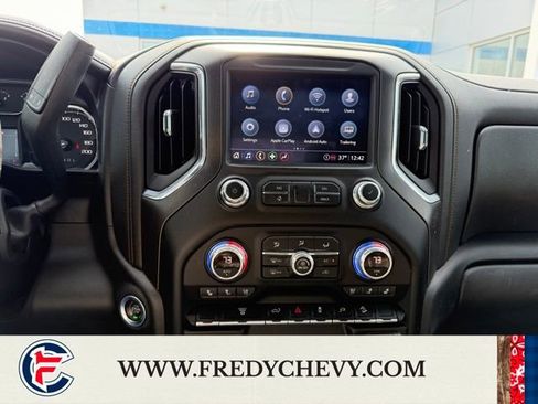 Used 2022 GMC Sierra 2500 AT4 image 12