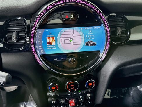 Used 2022 MINI Cooper S w/ Driver Assistance Package FWD image 18