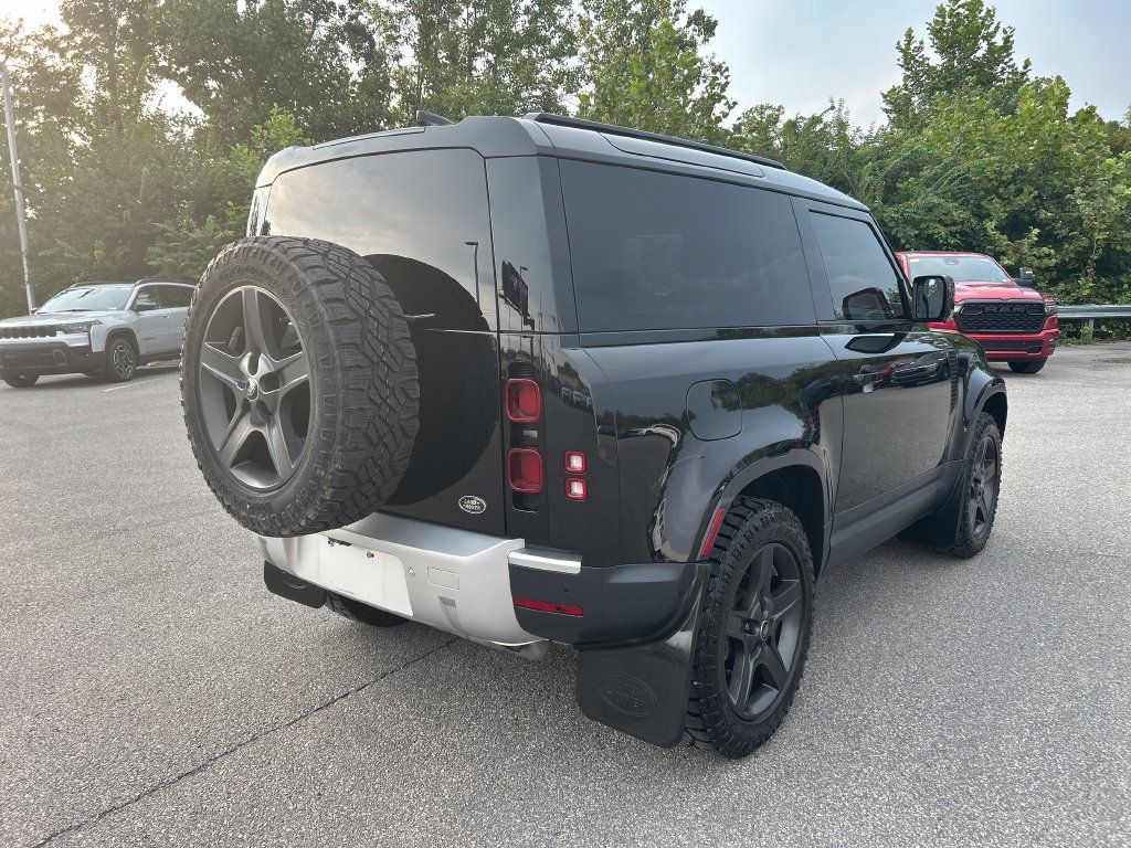 Used 2022 Land Rover Defender 90 S AWD/4WD image 5