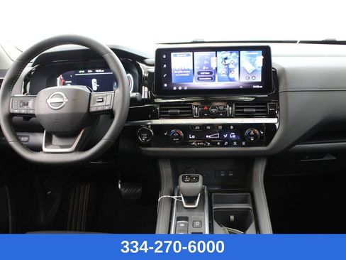 New 2026 Nissan Pathfinder SL image 8