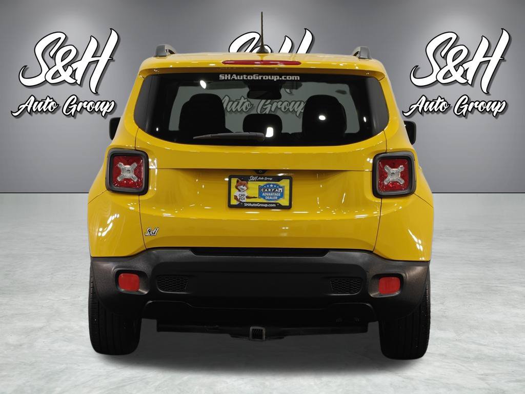 Used 2016 Jeep Renegade Latitude FWD image 16