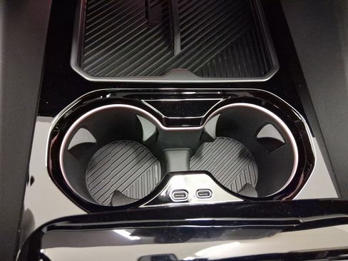 New 2026 BMW 530i xDrive w/ M Sport Package image 25