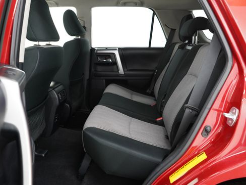 Used 2018 Toyota 4Runner SR5 image 16