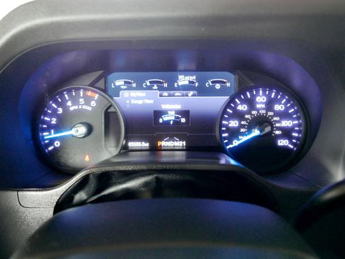 Used 2021 Ford E-450 and Econoline 450 Super Duty image 11