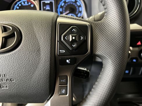 Used 2023 Toyota Tacoma SR5 AWD/4WD image 35