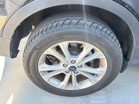 Used 2018 Ford Escape SE image 8