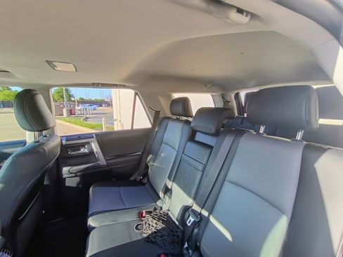 Used 2022 Toyota 4Runner SR5 Premium w/ Moonroof Package RWD image 9