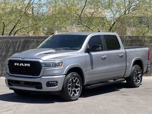 Used 2025 RAM 1500 Laramie w/ Sport Appearance Package AWD/4WD image 4