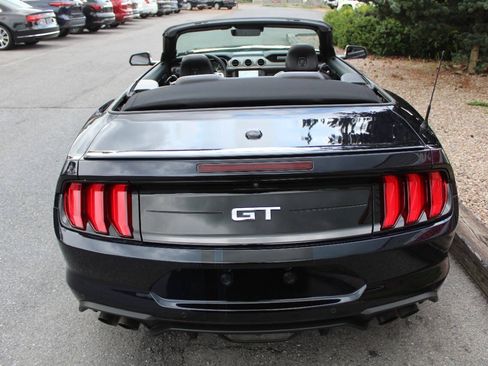 Used 2021 Ford Mustang GT RWD image 8