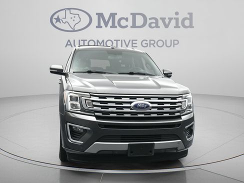 Used 2018 Ford Expedition Max Limited RWD image 2