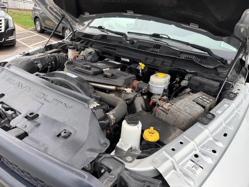 Used 2018 RAM 3500 Tradesman w/ Power & Remote Entry Group image 21