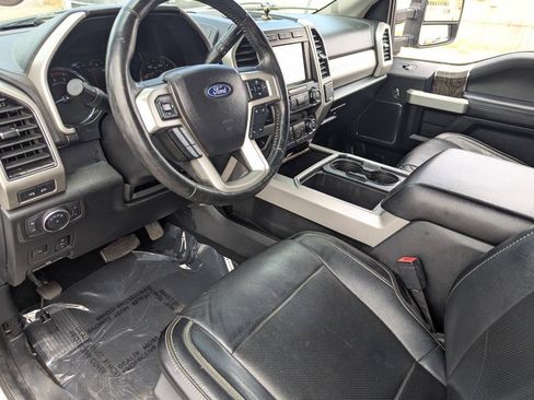Used 2019 Ford F250 Lariat w/ Lariat Ultimate Package AWD/4WD image 23