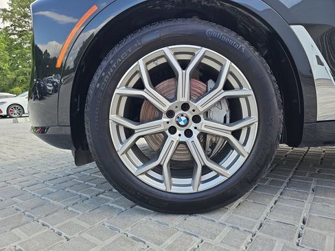 Used 2025 BMW X7 xDrive40i w/ Premium Package AWD/4WD image 24