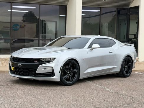 Used 2019 Chevrolet Camaro SS image 1