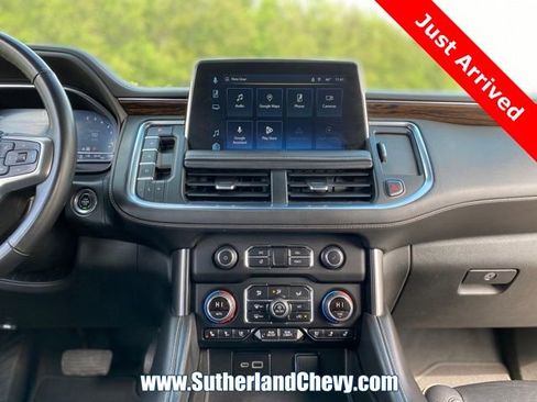 Used 2023 Chevrolet Suburban Premier AWD/4WD image 28